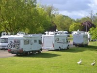 Les camping cars arrivent en nombre