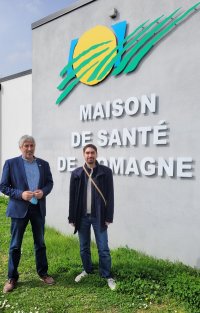 Xavier Ballenghien, président de la Lomagne Gersoise, accueille Etienne Meynier à la maison de santé de Lomagne